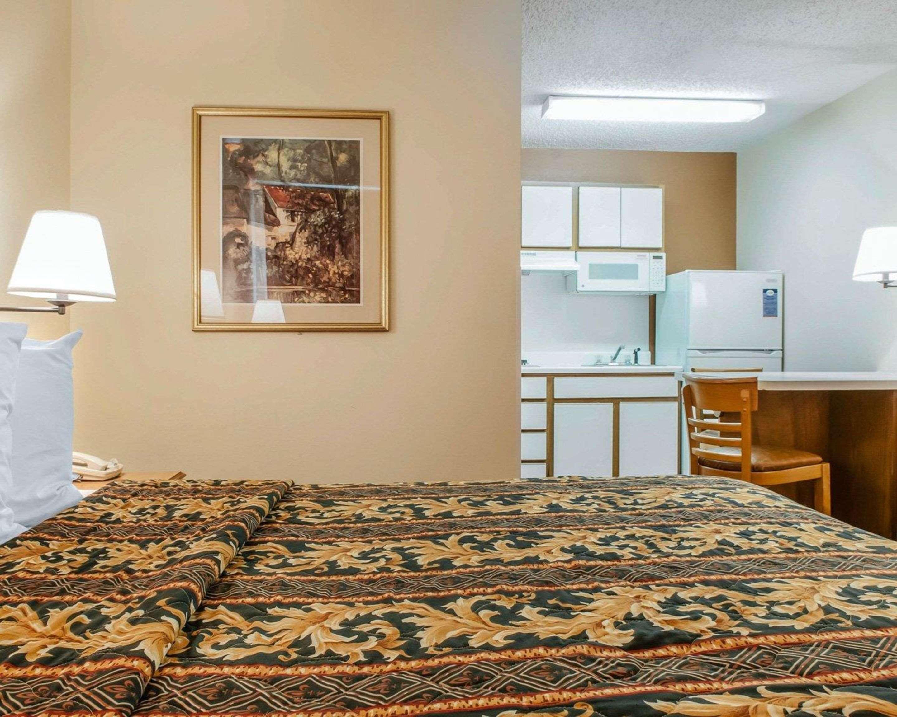 Suburban Studios Albuquerque Midtown - University Kültér fotó